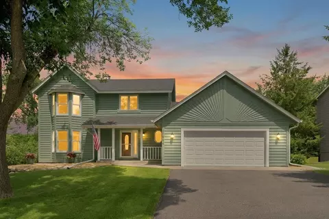 17654 W 67th St, Eden Prairie, MN 55346
