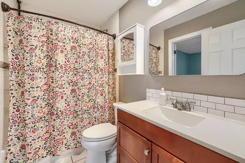 Bath - 6208 114th Ave N, Champlin, MN 55316 photo 1 of 2