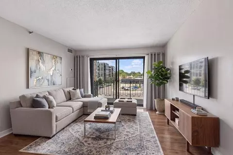 3131 Excelsior Blvd #212, Minneapolis, MN 55416