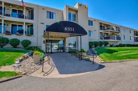 6351 Saint Croix Trl N #228, Stillwater, MN 55082
