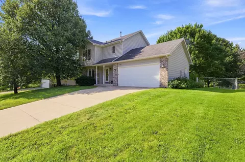 Exterior - 840 Northview Park Rd, Eagan, MN 55123 photo 4 of 8