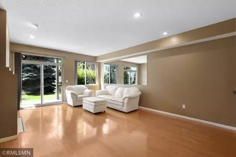 2176 Cool Stream Cir #1806, Eagan, MN 55122 photo 8