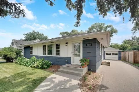 6911 W 24th St, Saint Louis Park, MN 55426