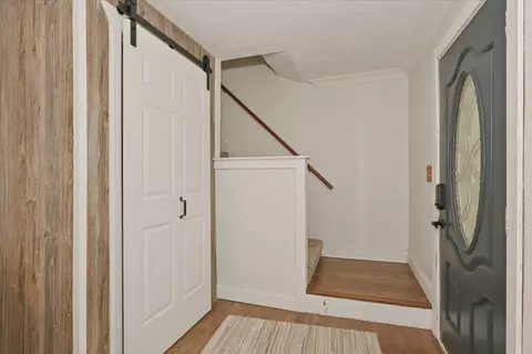 Entry Way - 1515 N 9th Ave E, Duluth, MN 55805 photo 1 of 1