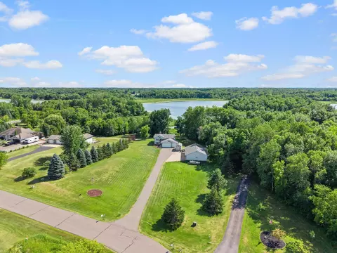 2223 Cedarbridge Ct, Harris, MN 55032