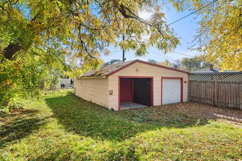 Exterior - 1216 Danforth St, Saint Paul, MN 55117 photo 12 of 18