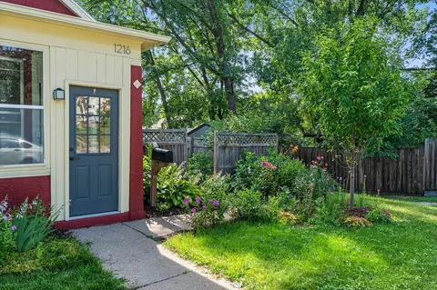 Exterior - 1216 Danforth St, Saint Paul, MN 55117 photo 17 of 18