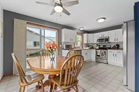 Kitchen - 805 3rd Ave NE, Plainview, MN 55964 photo 2 of 4