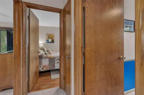 Entry Way - 920 Meadow Ln, Willmar, MN 56201 photo 2 of 5