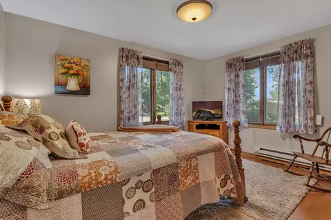 Bedroom - 920 Meadow Ln, Willmar, MN 56201 photo 2 of 6