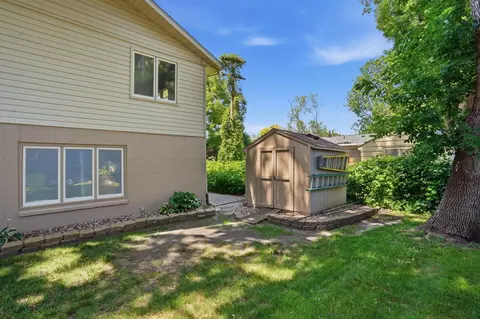 Exterior - 920 Meadow Ln, Willmar, MN 56201 photo 7 of 13