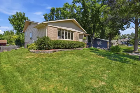 Exterior - 920 Meadow Ln, Willmar, MN 56201 photo 4 of 13