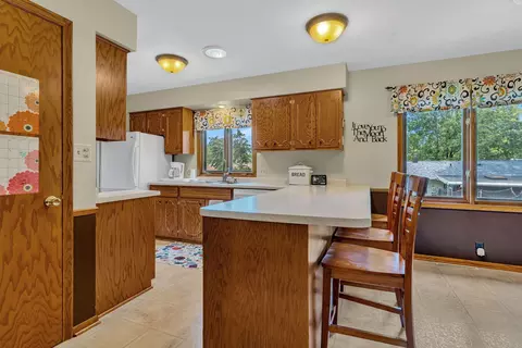 Kitchen - 920 Meadow Ln, Willmar, MN 56201 photo 2 of 4