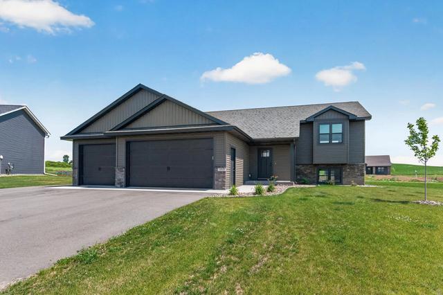 488 Gopher Ct, New Richmond, WI 54017