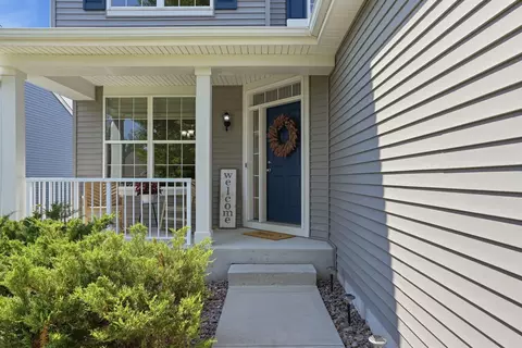 Exterior - 1232 138th St E, Rosemount, MN 55068 photo 2 of 9