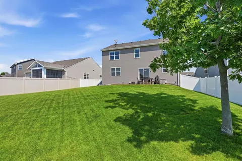 Exterior - 1232 138th St E, Rosemount, MN 55068 photo 6 of 9