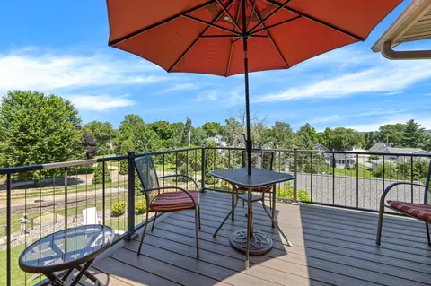 Exterior - 329 2nd St E, Wabasha, MN 55981 photo 3 of 8
