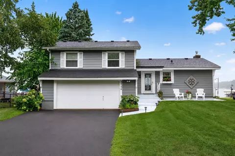 22174 Jason Ave N, Forest Lake, MN 55025
