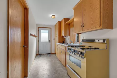 Entry Way - 9205 220th St, Saint Cloud, MN 56301 photo 2 of 2