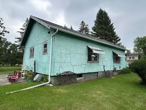 Exterior - 601 11th St E, Thief River Falls, MN 56701 photo 11 of 18