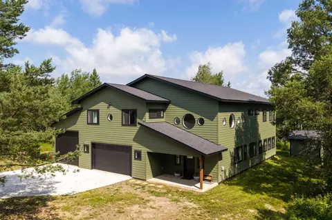 Exterior - 417 Elk St, Duluth, MN 55803 photo 2 of 10