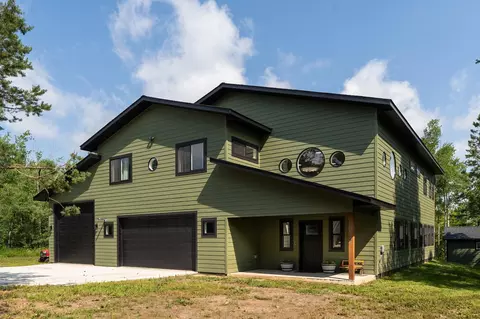 Exterior - 417 Elk St, Duluth, MN 55803 photo 4 of 10