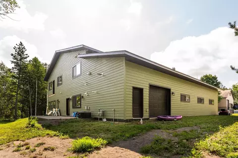 Exterior - 417 Elk St, Duluth, MN 55803 photo 6 of 10