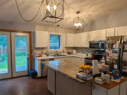 Kitchen - 3105 3rd Ave NW, Willmar, MN 56201 photo 3 of 5