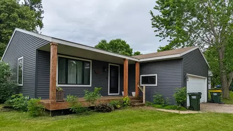 Exterior - 3105 3rd Ave NW, Willmar, MN 56201 photo 2 of 9