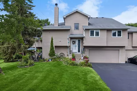 7887 72nd St S, Cottage Grove, MN 55016