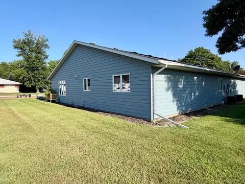 1153 5th Ave, Windom, MN 56101 photo 6