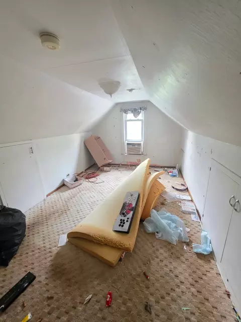 Bedroom - 1110 N 8th Ave E, Duluth, MN 55805 photo 2 of 3
