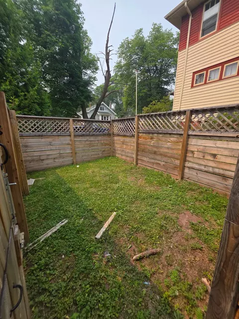 Exterior - 1110 N 8th Ave E, Duluth, MN 55805 photo 3 of 3
