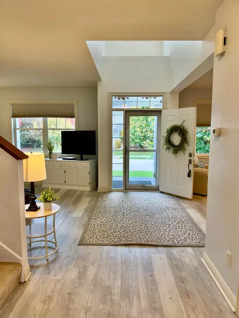 1834 Spring Creek Dr, Carver, MN 55315