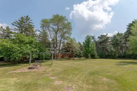 Exterior - 512 Pinetree Dr, Perham, MN 56573 photo 7 of 10
