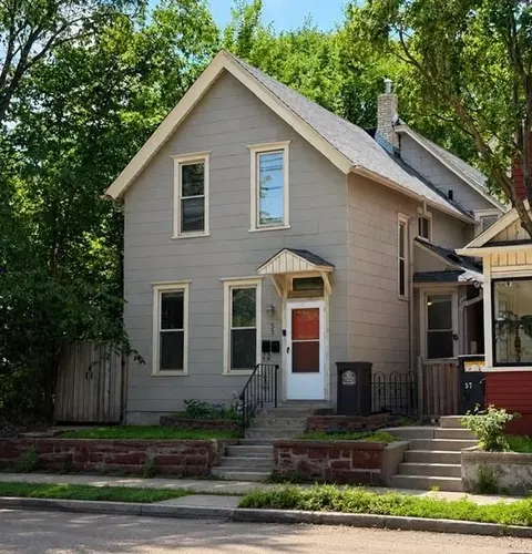 53 Dale St N, Saint Paul, MN 55102
