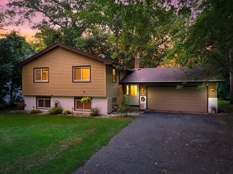 7989 Eastwood Rd, Mounds View, MN 55112