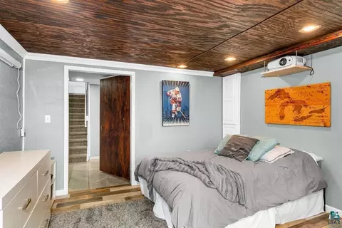 Bedroom - 19 E Buffalo St, Duluth, MN 55811 photo 7 of 7