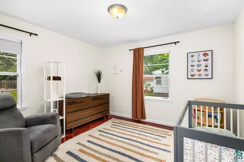 Bedroom - 19 E Buffalo St, Duluth, MN 55811 photo 3 of 7
