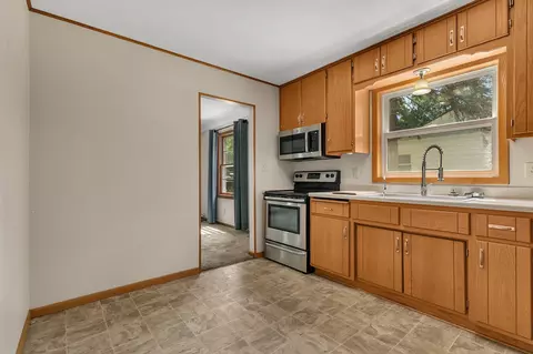 Kitchen - 1727 14th Ave S, Saint Cloud, MN 56301 photo 2 of 3