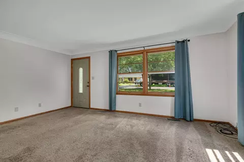 Living - 1727 14th Ave S, Saint Cloud, MN 56301 photo 3 of 3