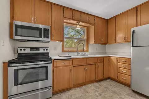 Kitchen - 1727 14th Ave S, Saint Cloud, MN 56301 photo 3 of 3