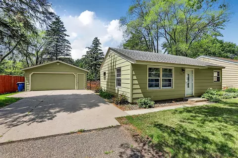 Exterior - 1727 14th Ave S, Saint Cloud, MN 56301 photo 4 of 7