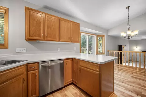 Kitchen - 960 Wildflower Ct, Eagan, MN 55123 photo 3 of 3