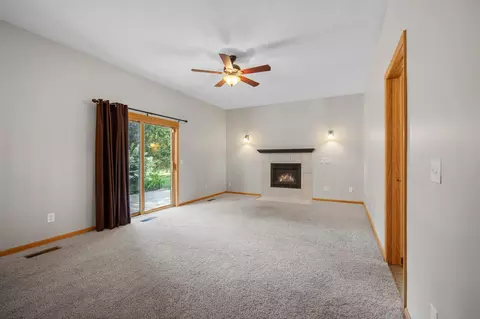 Living - 960 Wildflower Ct, Eagan, MN 55123 photo 3 of 6