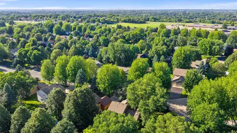 View/Area - 960 Wildflower Ct, Eagan, MN 55123 photo 2 of 3