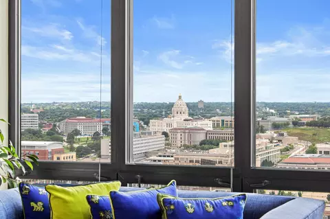 168 6th St E #3205, Saint Paul, MN 55101