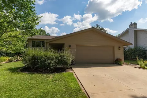 2524 25th St NW, Rochester, MN 55901