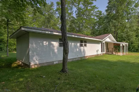 Exterior - 14445 Maple Leaf Rd, Pine City, MN 55063 photo 3 of 9