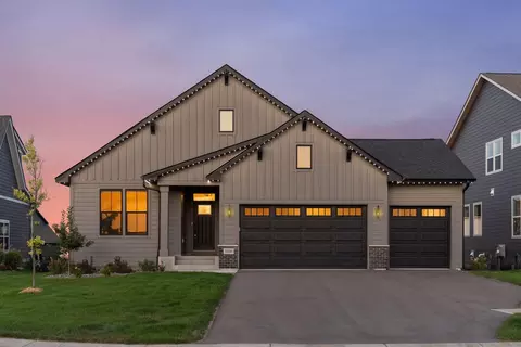 10196 Queensland Ln N, Maple Grove, MN 55311